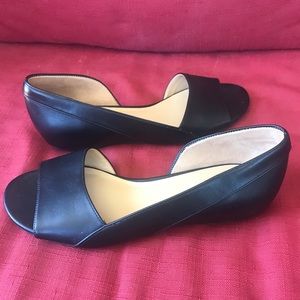 Naturalizer flat sandal